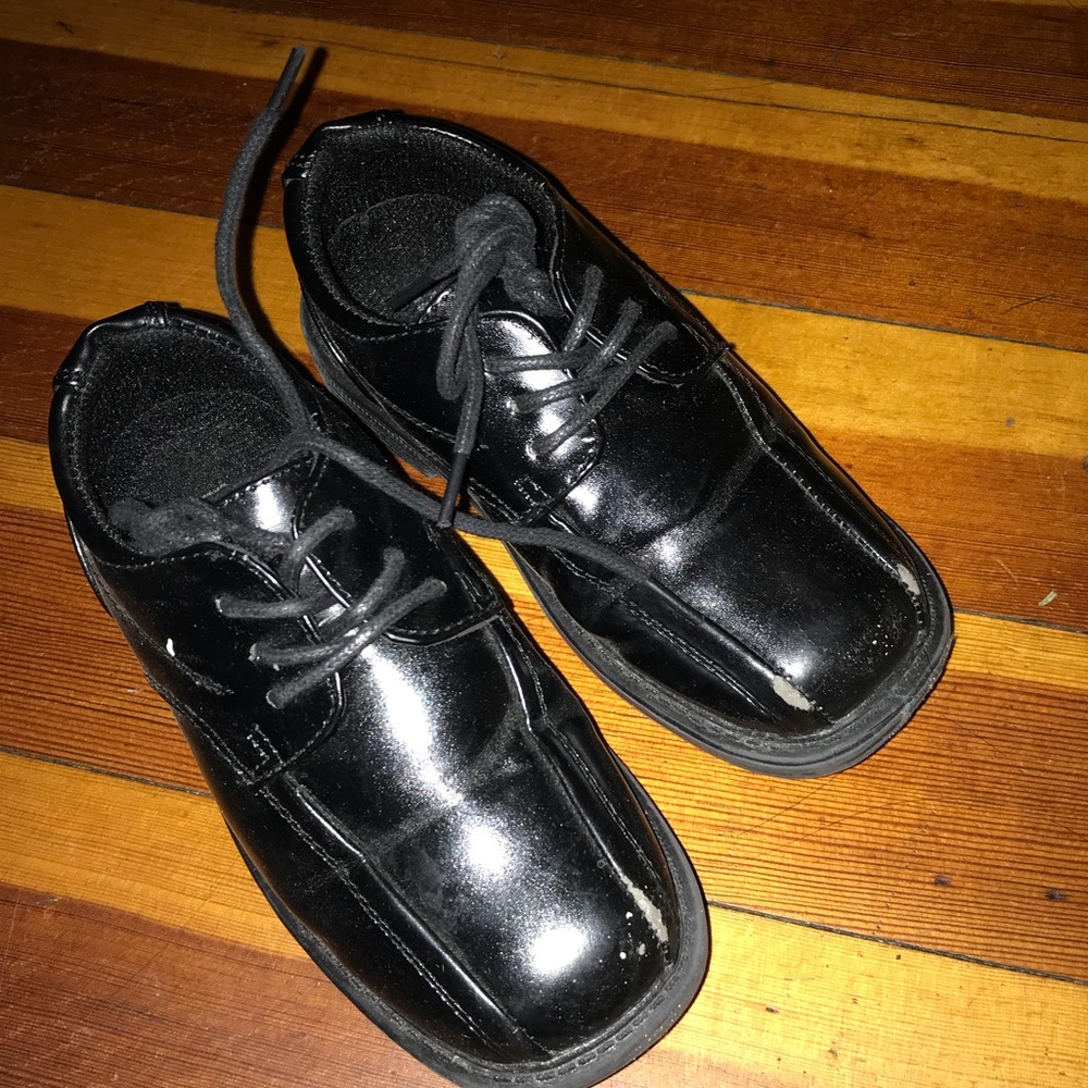 Boys dress shoes , size 9, worn 2 times